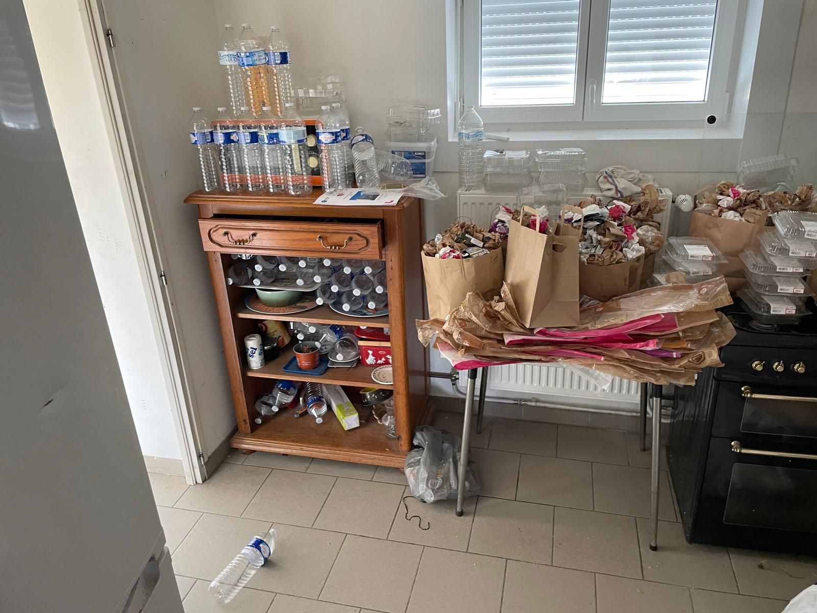 Comment le nettoyage après scène de crime protège-t-il les enquêtes criminelles ? IMG 20250731 WA0015